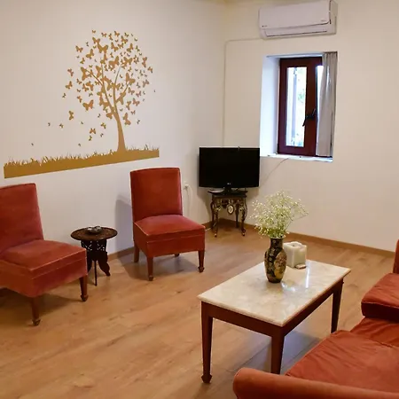 Appartement Αρχοντικό Σπίτι Στην Αίγινα Extérieur photo