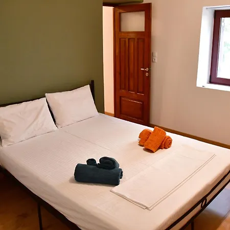Appartement Αρχοντικό Σπίτι Στην Αίγινα Extérieur photo