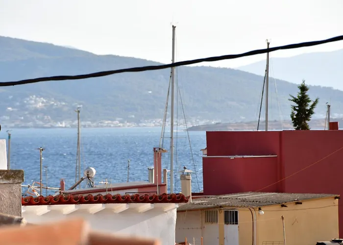 Αρχοντικό Σπίτι Στην Αίγινα